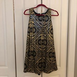 Jun&Ivy Black and Gold Short Dress
